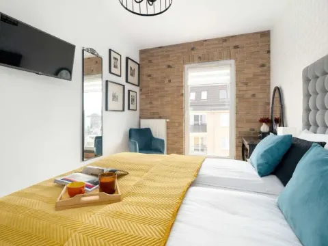 Modern Family Apartment with Parking and Balcony in the City Center by Noclegi Renters, photo 2 of 10