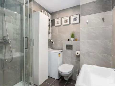 Kosińskiego Apartament Poznań by Noclegi Renters, photo 6 of 10