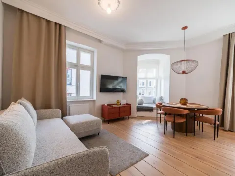Zielona Harmony Apartment by BookingHost, photo 5 of 10