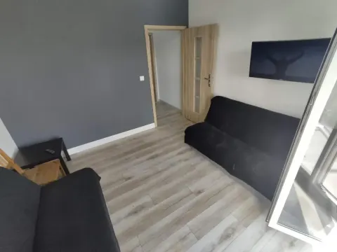 1110 Śmiałego 39 - Tanie Pokoje w Apartamencie - samodzielne zameldowanie - self check in, photo 6 of 10