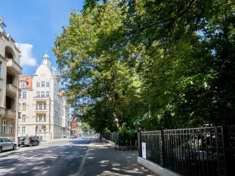 Deluxe MTP Apartments Matejki by Noclegi Renters, photo 9 of 10