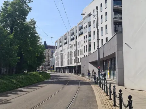 Chopin Park LUX Apartment, self check-in 24h, free parking, air-conditioning, photo 2 of 10