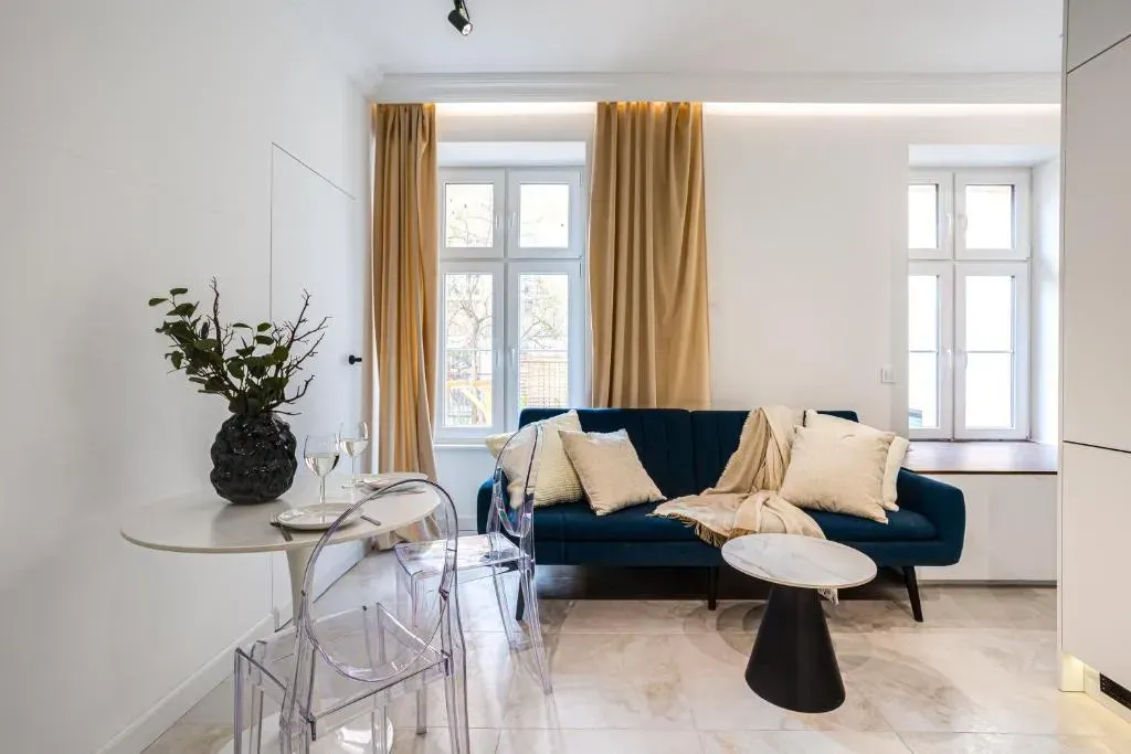 Modern Studio Garbary 62 Złoto & Design, photo 1 of 10