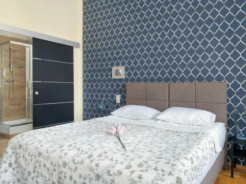 Przytulne Studia Very Berry w Poznaniu Blisko Parku by Noclegi Renters, photo 2 of 10