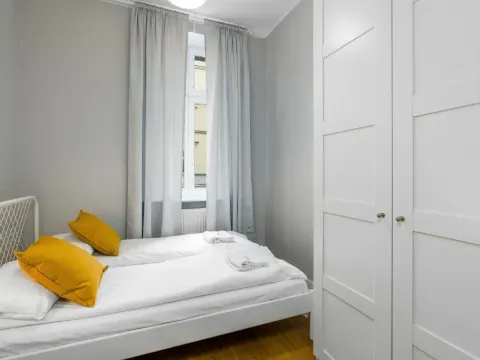 Old Town Apartment Garbary by Noclegi Renters, photo 4 of 10