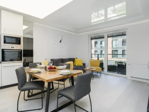 Maison Avenue 88 & Parking, photo 5 of 10