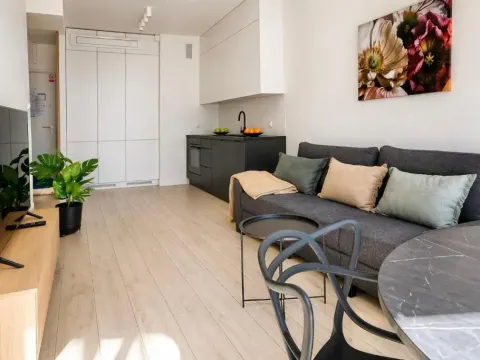 Towarowa Harmony Apartment, free parking, air-conditioning, self check-in 24h, photo 8 of 10