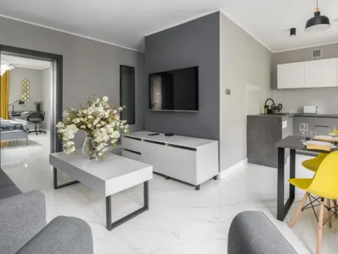 Chociszewskiego Apartment Poznań by Noclegi Renters, photo 7 of 10