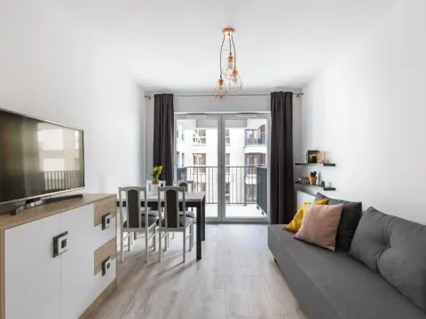 Alto Apartment by KRAMM, photo 5 of 10