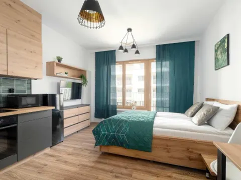 Charming Studio in Poznań with Balcony Close to City Attractions by Noclegi Renters, photo 8 of 10