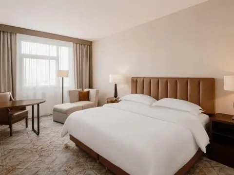 Sheraton Poznan Hotel, photo 4 of 10