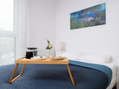 Spychalskiego Studio - Parking, Balcony, Air Con - by Rentujemy, photo 2 of 10