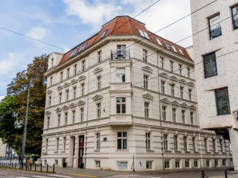 Zielona Harmony Apartment by BookingHost, photo 6 of 10
