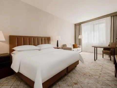 Sheraton Poznan Hotel, photo 6 of 10
