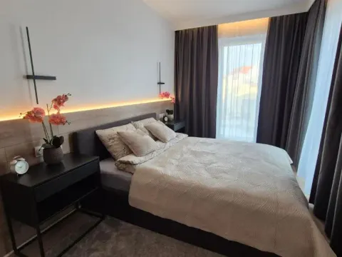 Towarowa Clock Apartment, free parking, air-conditioning, self check-in 24h, photo 4 of 10