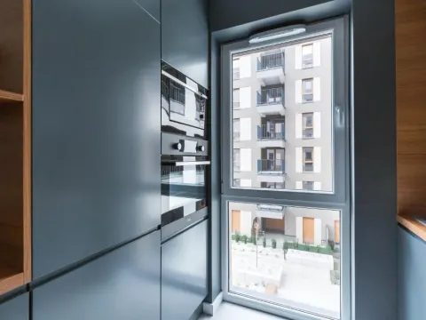 Alto Apartment by KRAMM, photo 9 of 10