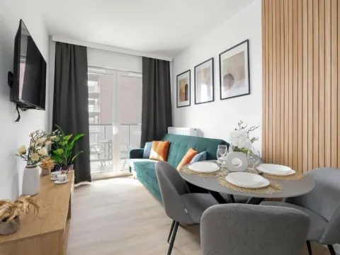 Tasteful Apartment with Parking and Gym by Noclegi Renters, photo 7 of 10