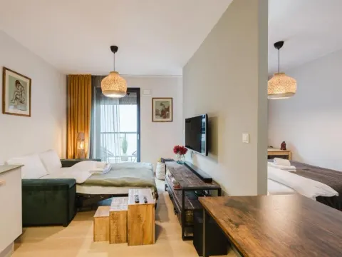 Jeżyce Boutique Living Apartment by BookingHost, photo 4 of 10