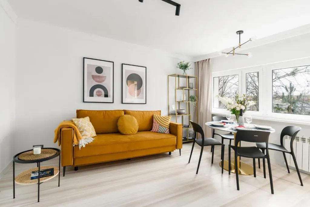 Grunwald Jesienna Apartment Comfort by Noclegi Renters, photo 1 of 10