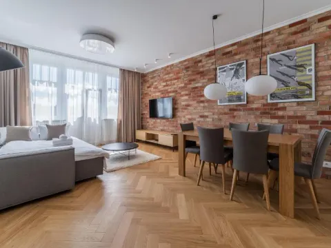 Kochanowskiego Luxury Apartment by BookingHost, photo 5 of 10