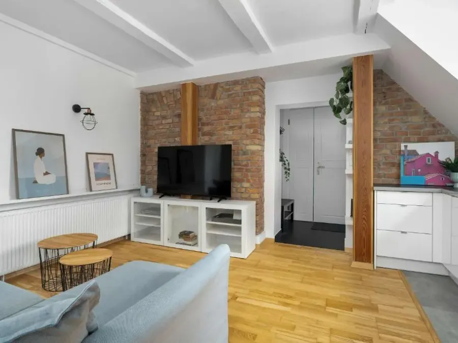 Charming Apartment in a Perfect Location Suitable for 4 People by Noclegi Renters, photo 1 of 10