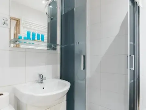 Osiedle Kosmonautów Homely Apartment by BookingHost, photo 8 of 10
