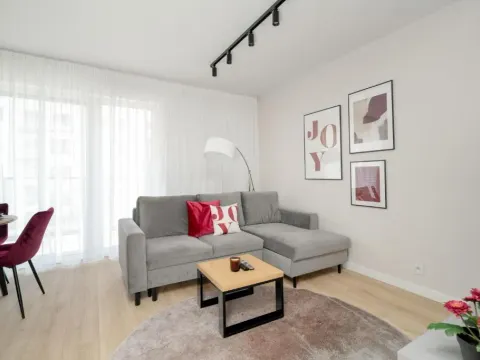 Apartament w Zielonej Okolicy Poznania z Parkingiem by Noclegi Renters, photo 8 of 10