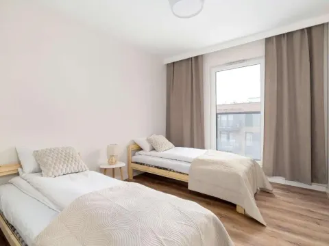 Przestronny Apartament z 2 Sypialniami by Noclegi Renters, photo 3 of 10