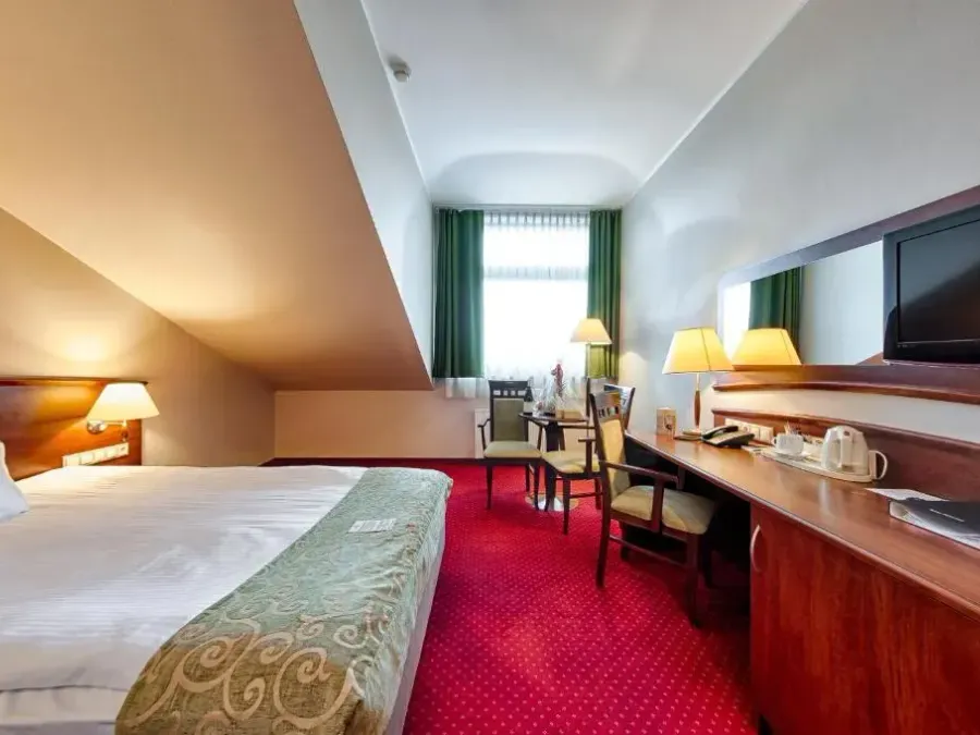 Grand Royal Hotel, photo 1 of 10