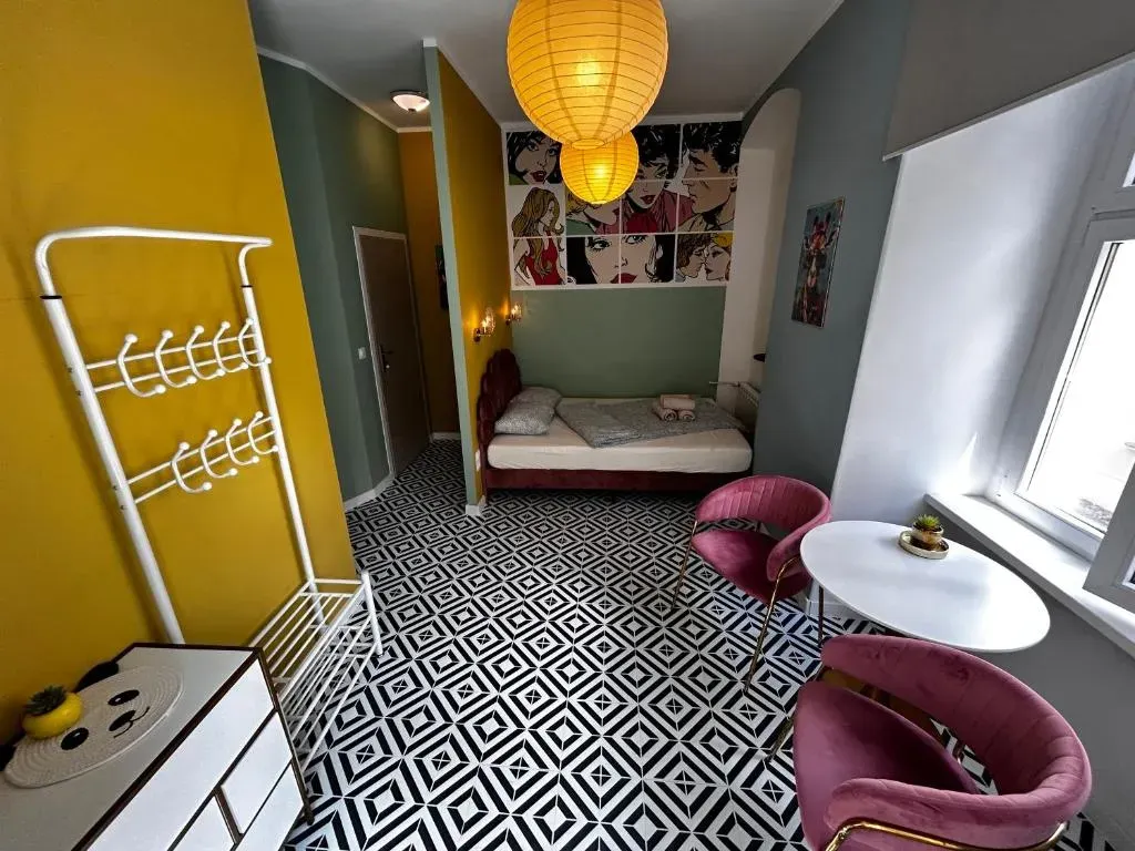 Studio Pop-Art - pokój z łazienką nr 4, photo 1 of 10