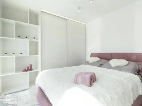 Apartamenty HashtagWilda_Apartament Złoty, photo 7 of 10