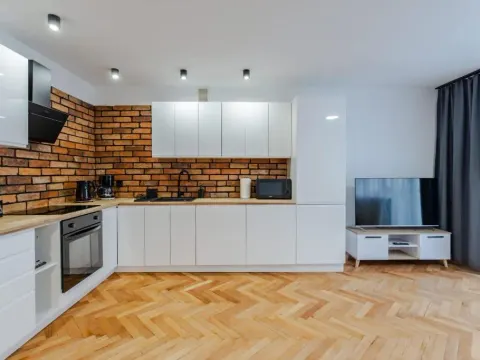 Wawrzyniaka Very Berry Modern Apartment for 6 Guests Near Old Zoo Poznań by Noclegi Renters, photo 8 of 10