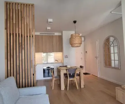 Luxurious Cinnamon Apartment, self check-in 24h, free parking, air-conditioning, photo 2 of 10
