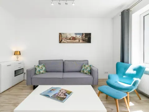Modern One Bedroom Apartment in Poznań by Noclegi Renters, photo 4 of 10