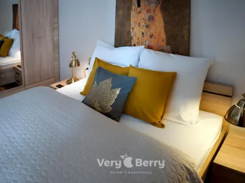 Przestronny Apartament Very Berry w Poznaniu z Dwiema Sypialniami by Noclegi Renters, photo 7 of 10