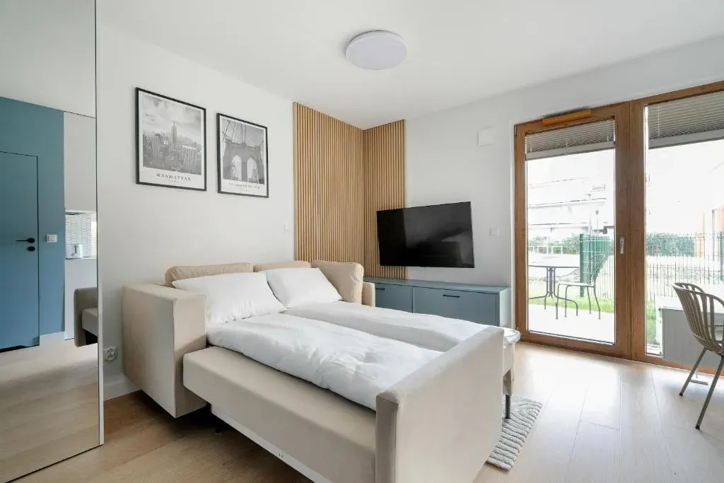 Pastel Blue Studio Grunwald with Garden & Parking Poznań by Noclegi Renters, photo 1 of 10