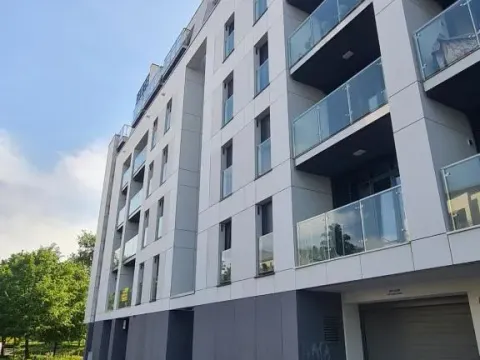 Mostowa 23 HUGO Apartment, self check-in 24h, free parking, air-conditioning, photo 2 of 10