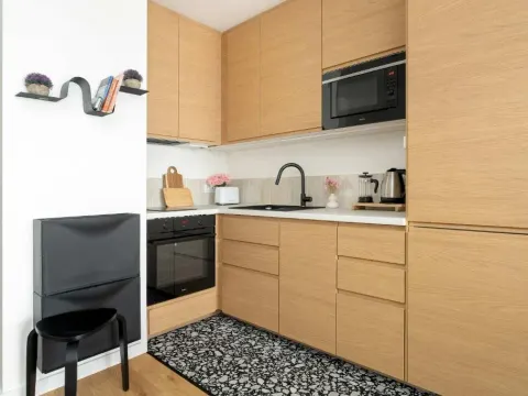 Komfortowy Apartament w Poznaniu Parking & Klimatyzacja by Noclegi Renters, photo 3 of 10