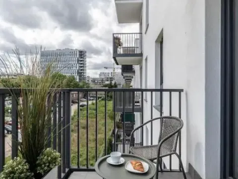 Modern Black Spot, photo 9 of 10