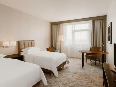 Sheraton Poznan Hotel, photo 7 of 10