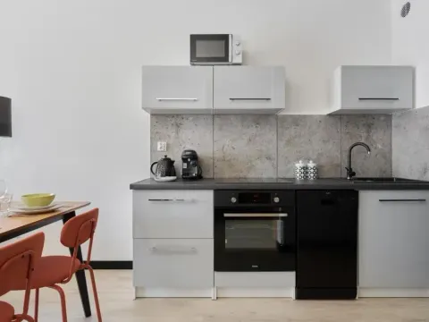 Fresh & Stylish Apartments in Poznań with Parking & Balcony by Noclegi Renters, photo 4 of 10