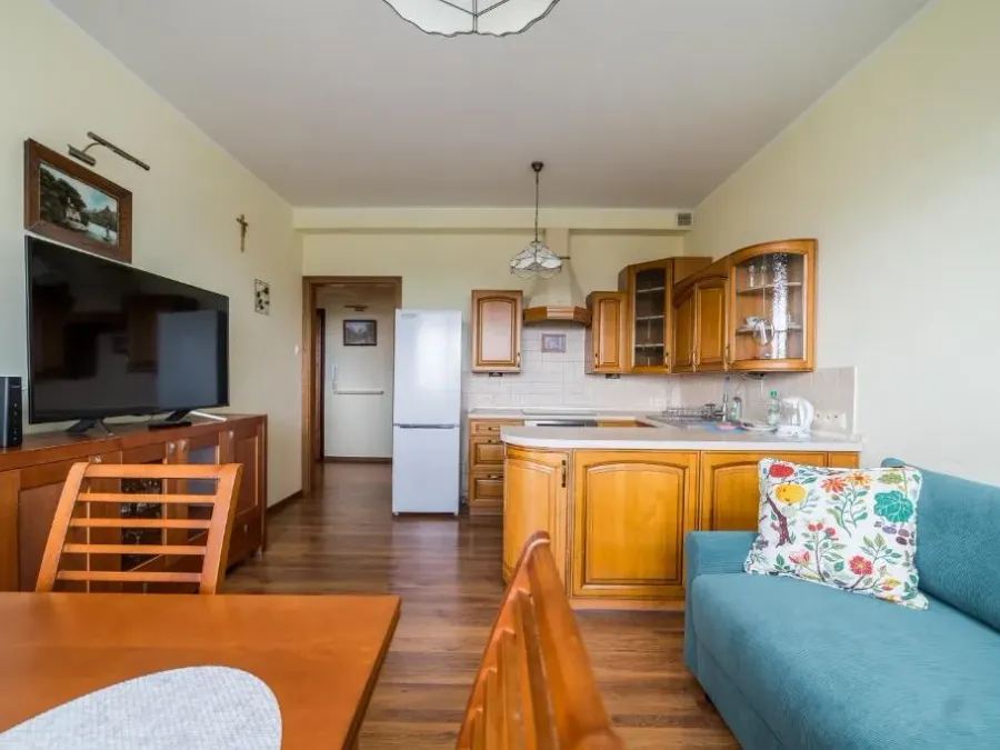 Piątkowska Comfort Apartment by BookingHost, photo 1 of 10