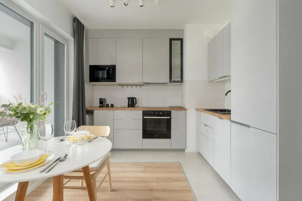 Barańczaka Cozy Studio with Parking in Poznań by Noclegi Renters, photo 1 of 10