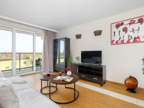 Functional & Modern Apartment with Parking and Balcony by Noclegi Renters, photo 6 of 10