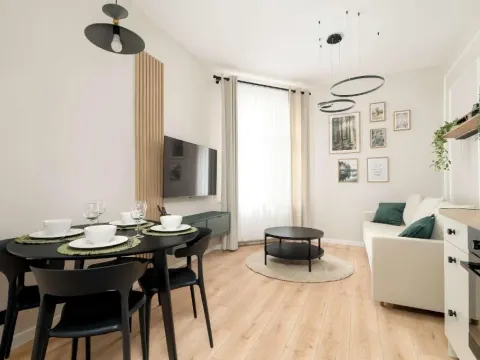 Bright Apartment close to the Old Market Square in Poznań by Noclegi Renters, photo 4 of 10