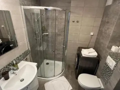 Fred&Moris Apartments, photo 6 of 10