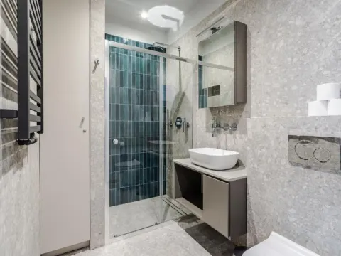Stylowe Studio Very Berry w Poznaniu z Parkingiem i Balkonem by Noclegi Renters, photo 8 of 10