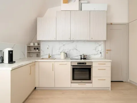 Bright and Elegant Apartment Poznań Old Town Garbary with Air Conditioning by Renters Prestige, photo 3 of 10