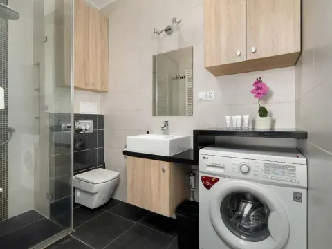 Stylowy Apartament w Centrum Poznania by Noclegi Renters, photo 3 of 10