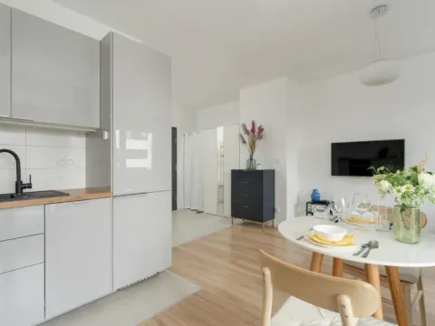 Barańczaka Cozy Studio with Parking in Poznań by Noclegi Renters, photo 8 of 10